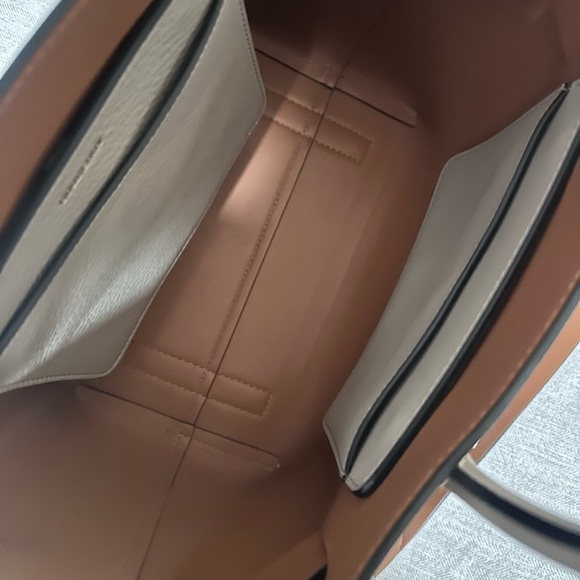 Burberry belt bag medium size - Picture 7 of 9